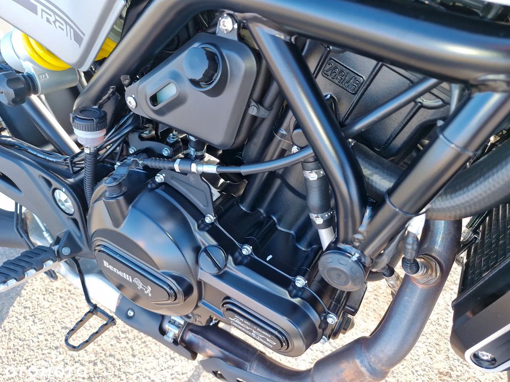 Benelli Leoncino Trail - 9