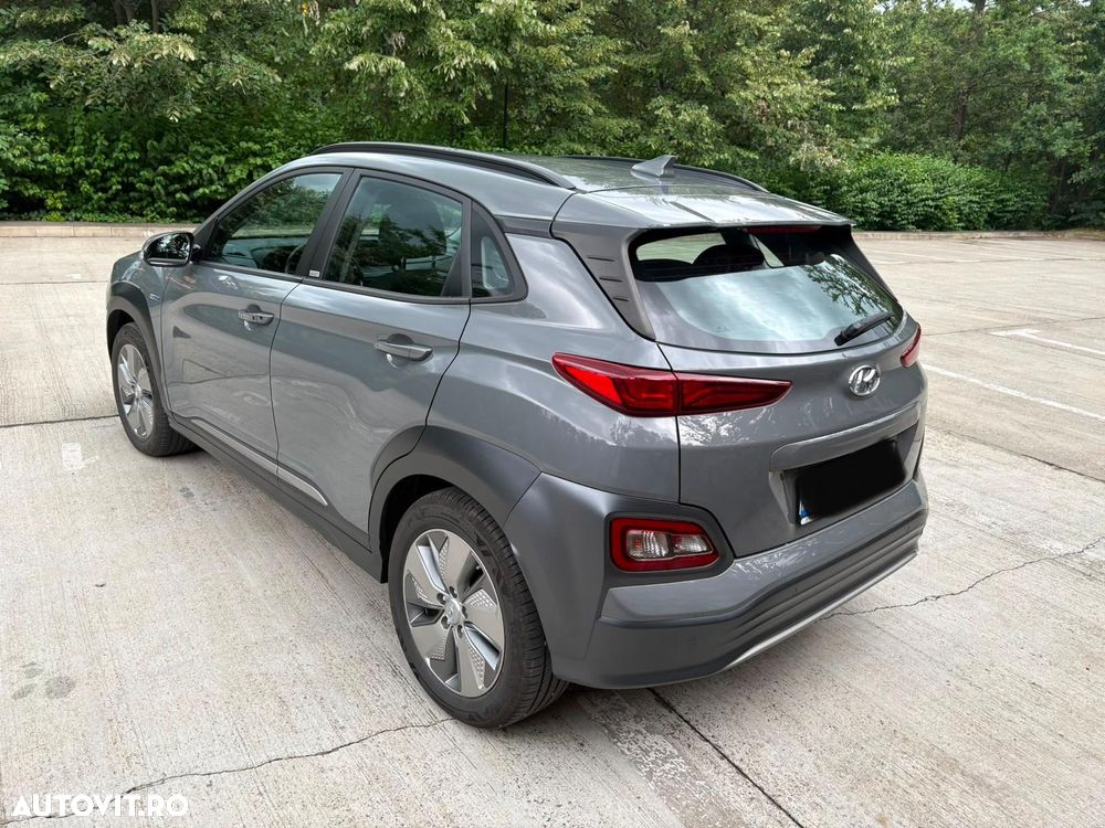 Hyundai KONA - 3