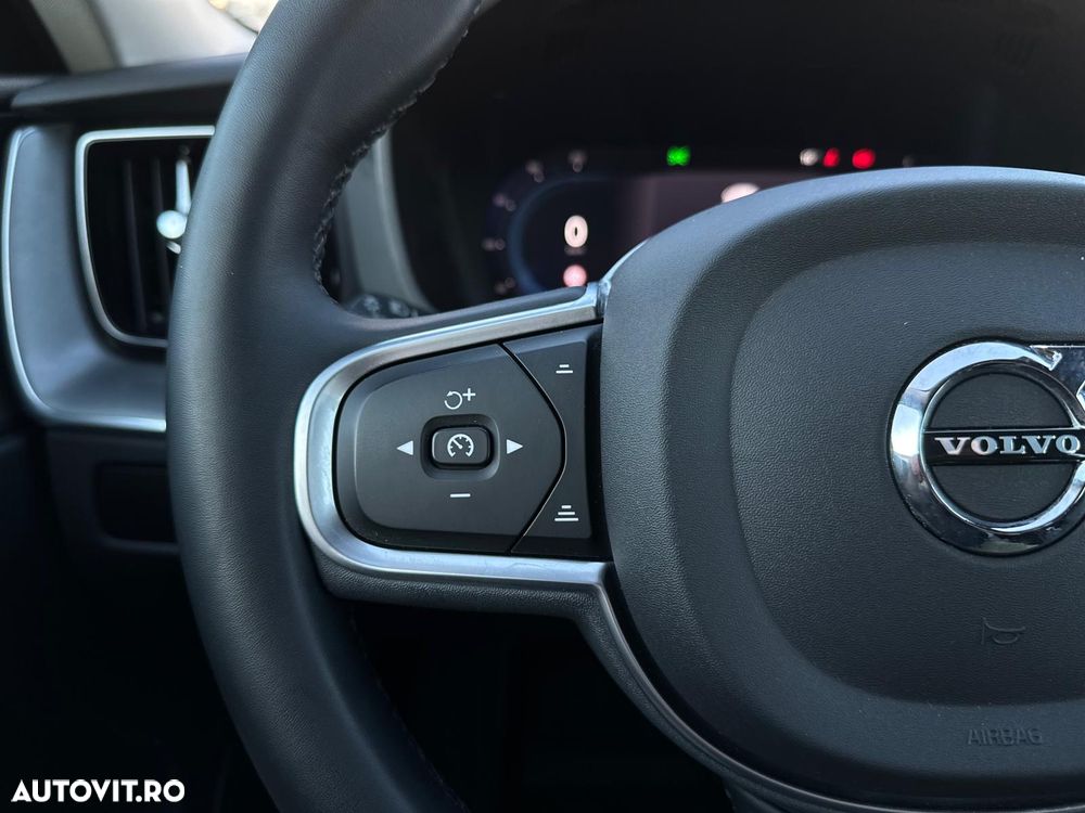 Volvo XC 60 B4 D Core - 26