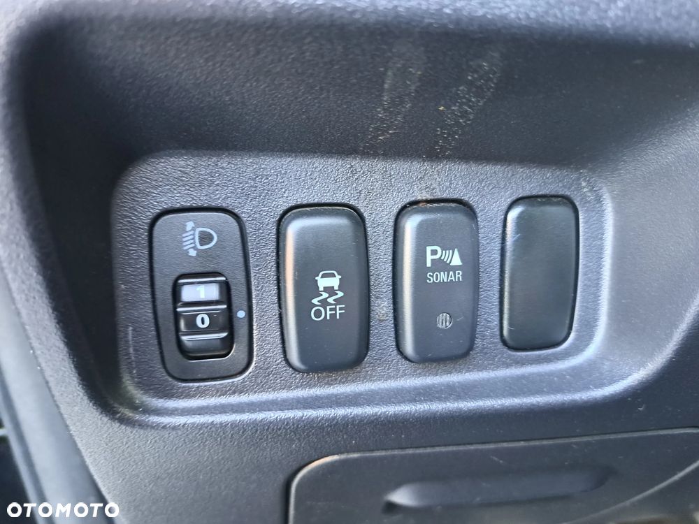 Mitsubishi Outlander - 28