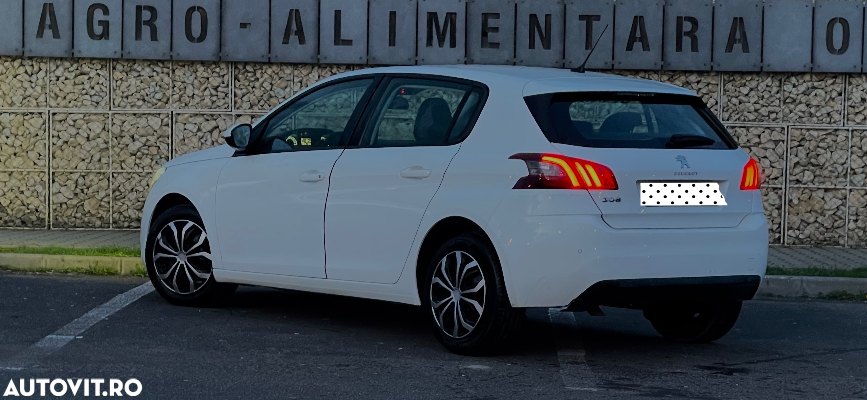 Peugeot 308 - 3