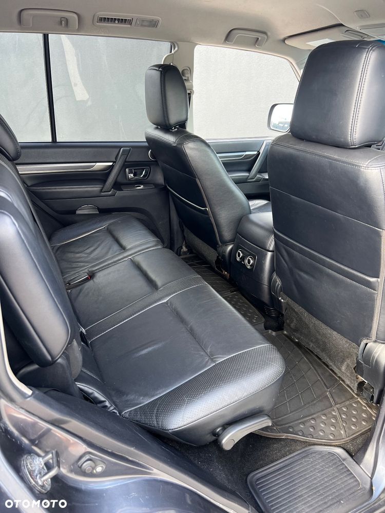 Mitsubishi Pajero 3.8 V6 Automatik Instyle - 12