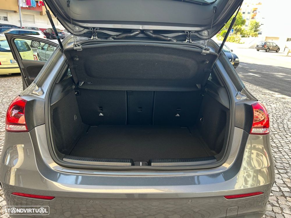 Mercedes-Benz A 180 d AMG Line - 13