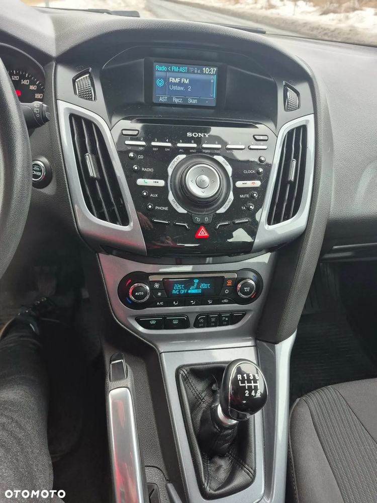 Ford Focus 1.6 EcoBoost Start-Stopp-System Champions Edition - 8