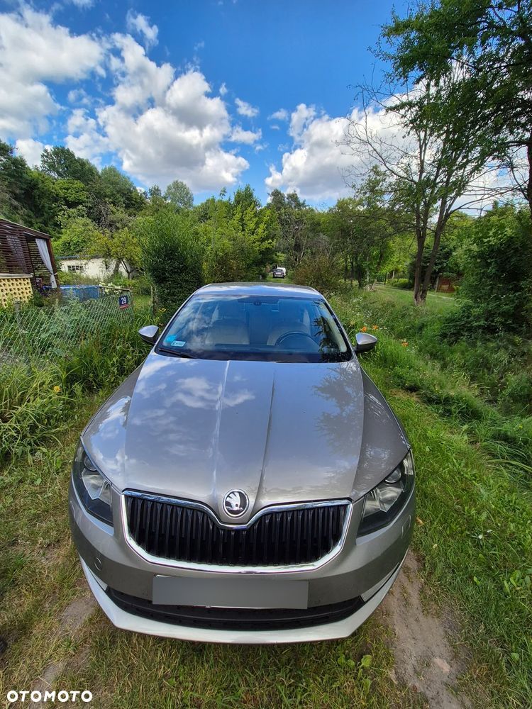 Skoda Octavia 2.0 TDI Edition DSG - 1