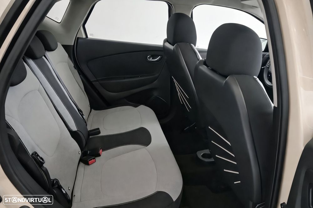 Renault Captur 1.5 dCi Exclusive - 4