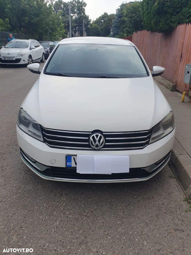 Volkswagen Passat - 2