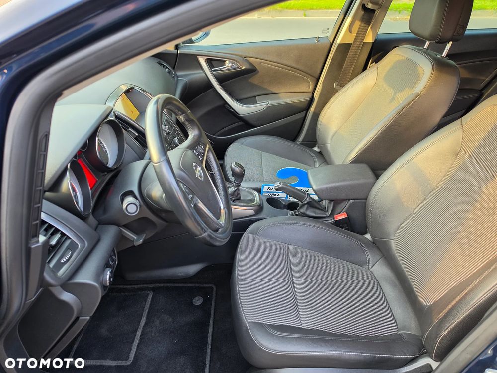 Opel Astra 1.7 CDTI Cosmo - 14