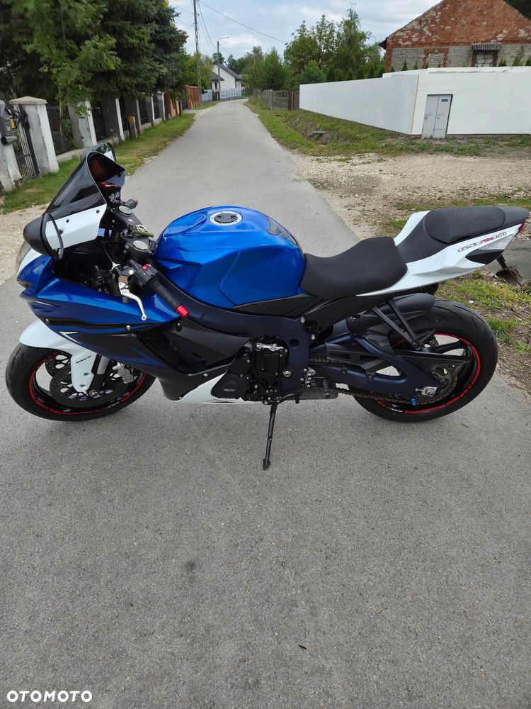 Suzuki GSX-R - 7