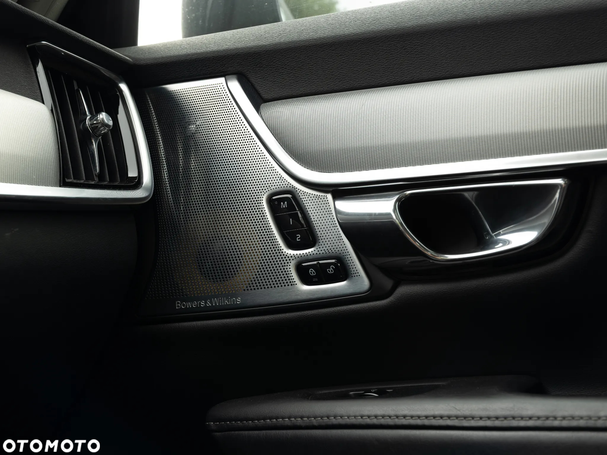 Volvo S90 D4 Inscription - 13