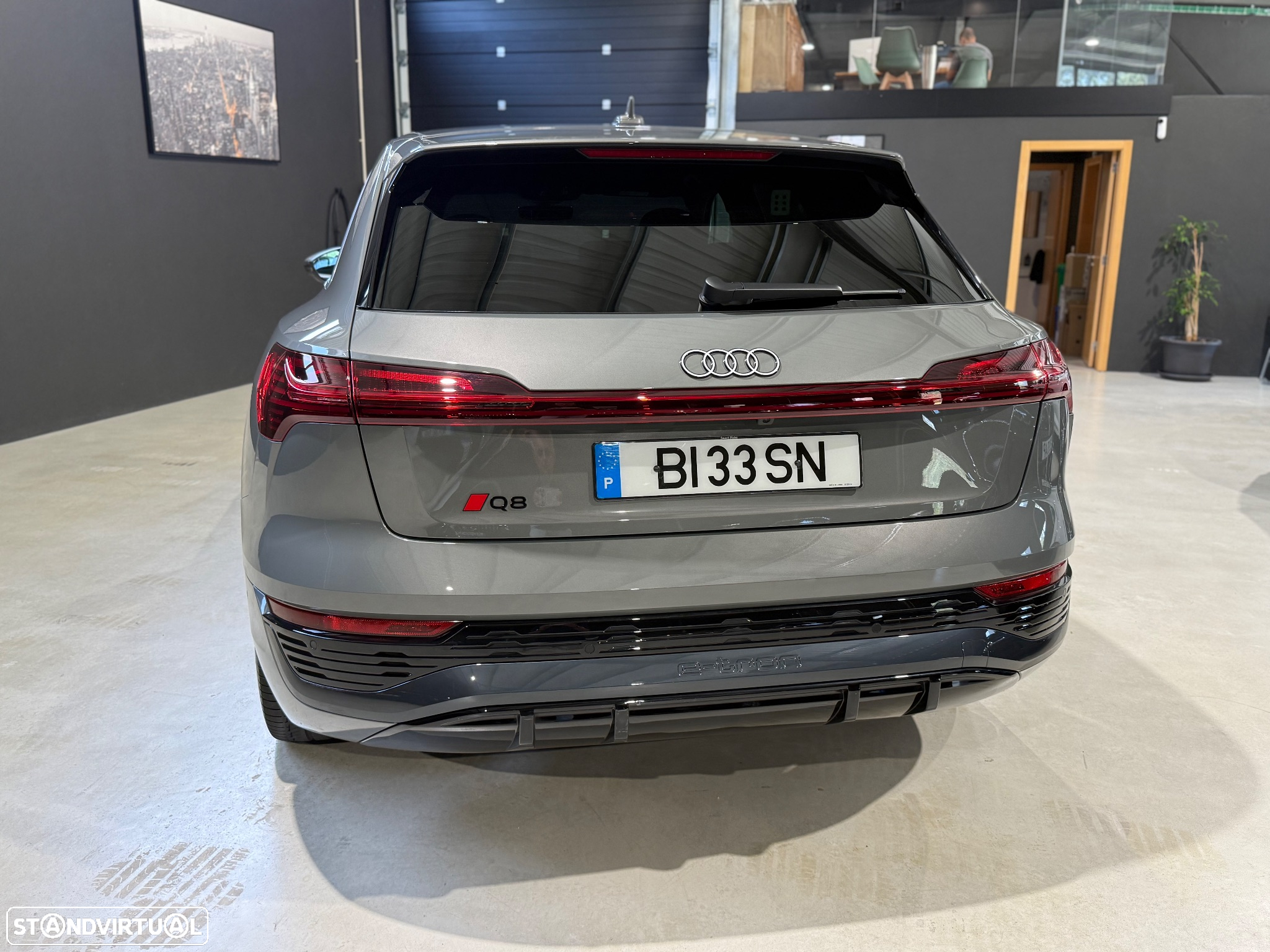 Audi Q8 e-Tron 50 quattro S line - 9
