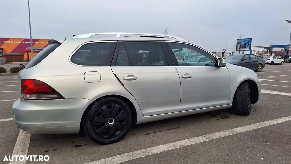 Volkswagen Golf 2.0 TDI DPF Highline - 13