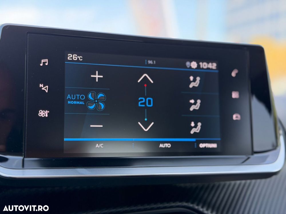 Peugeot 208 1.2 L PureTech STT EAT8 Allure - 30