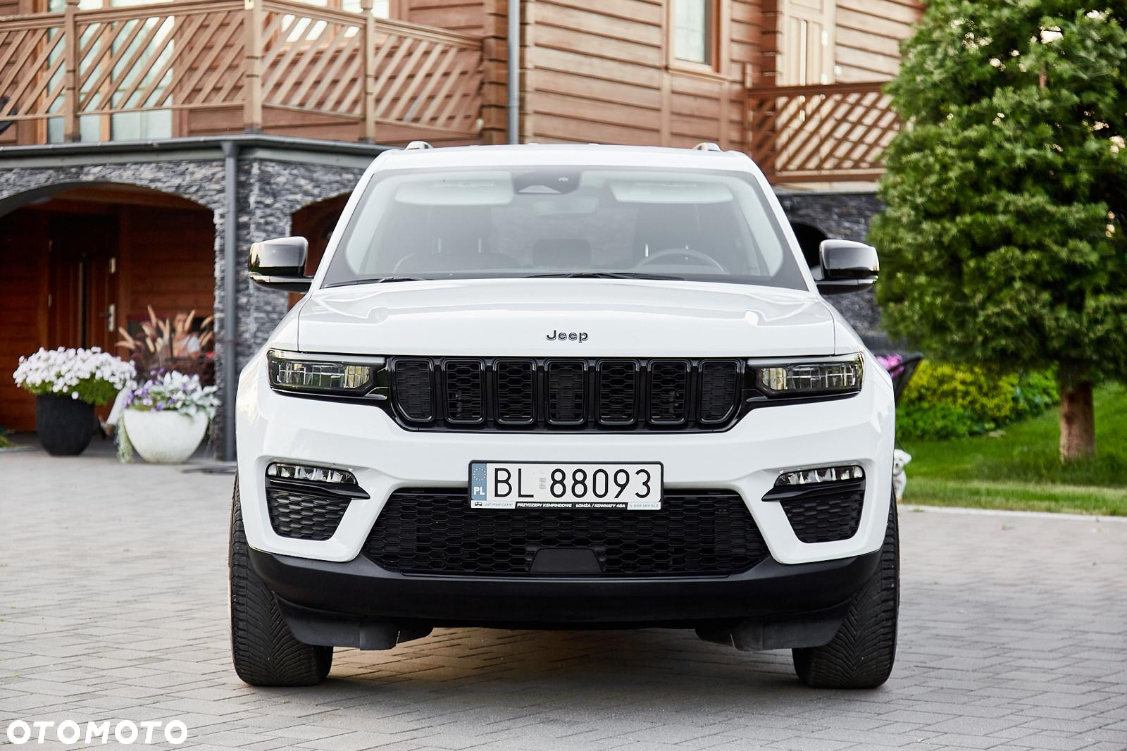 Jeep Grand Cherokee - 4
