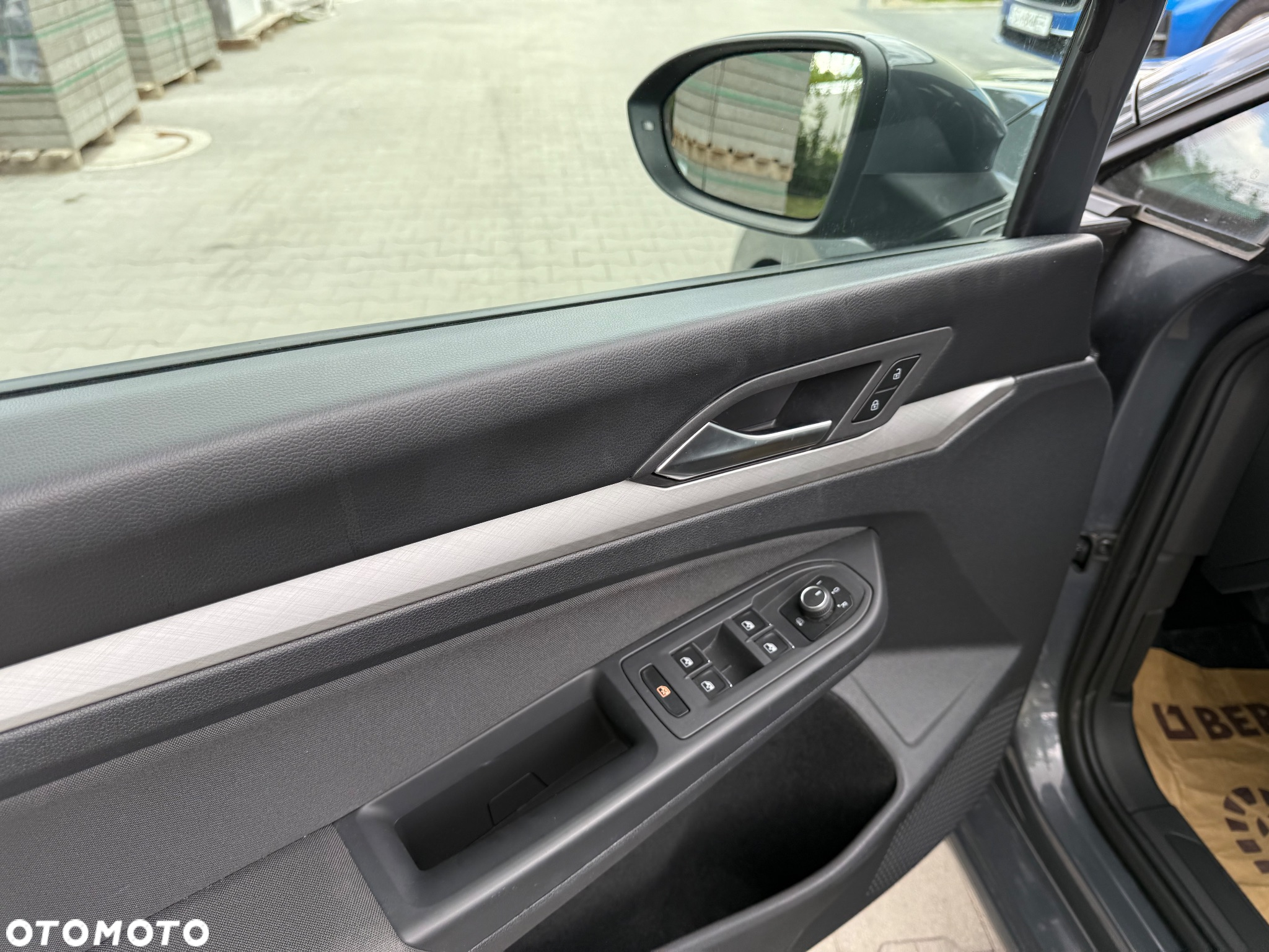 Volkswagen Golf VIII 1.5 TSI EVO Life - 25
