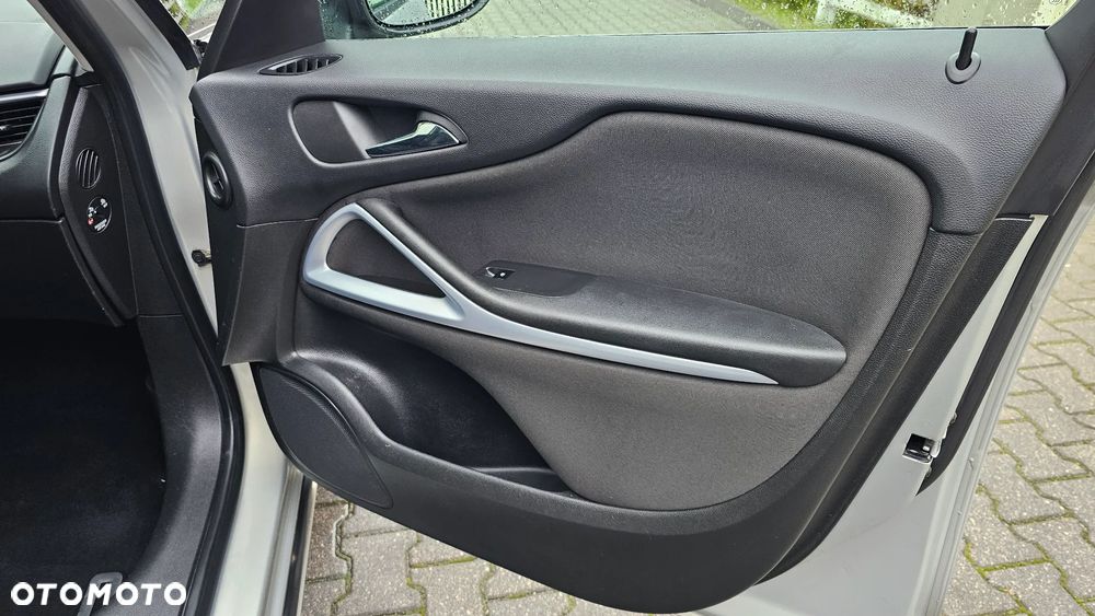 Opel Zafira 1.4 T Cosmo EcoFLEX S&S EU6 - 32