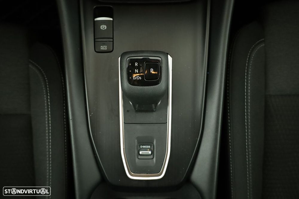 Nissan Qashqai 1.3 DIG-T N-Connecta LED Xtronic - 14