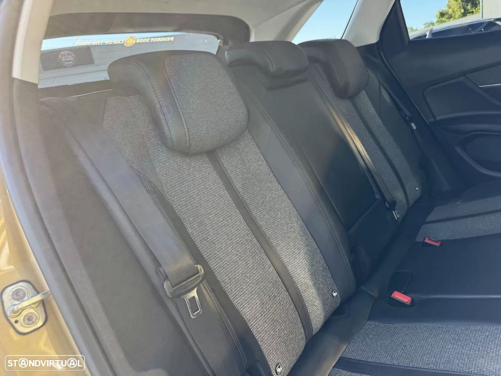 Peugeot 3008 THP 165 EAT6 Stop & Start Allure - 55
