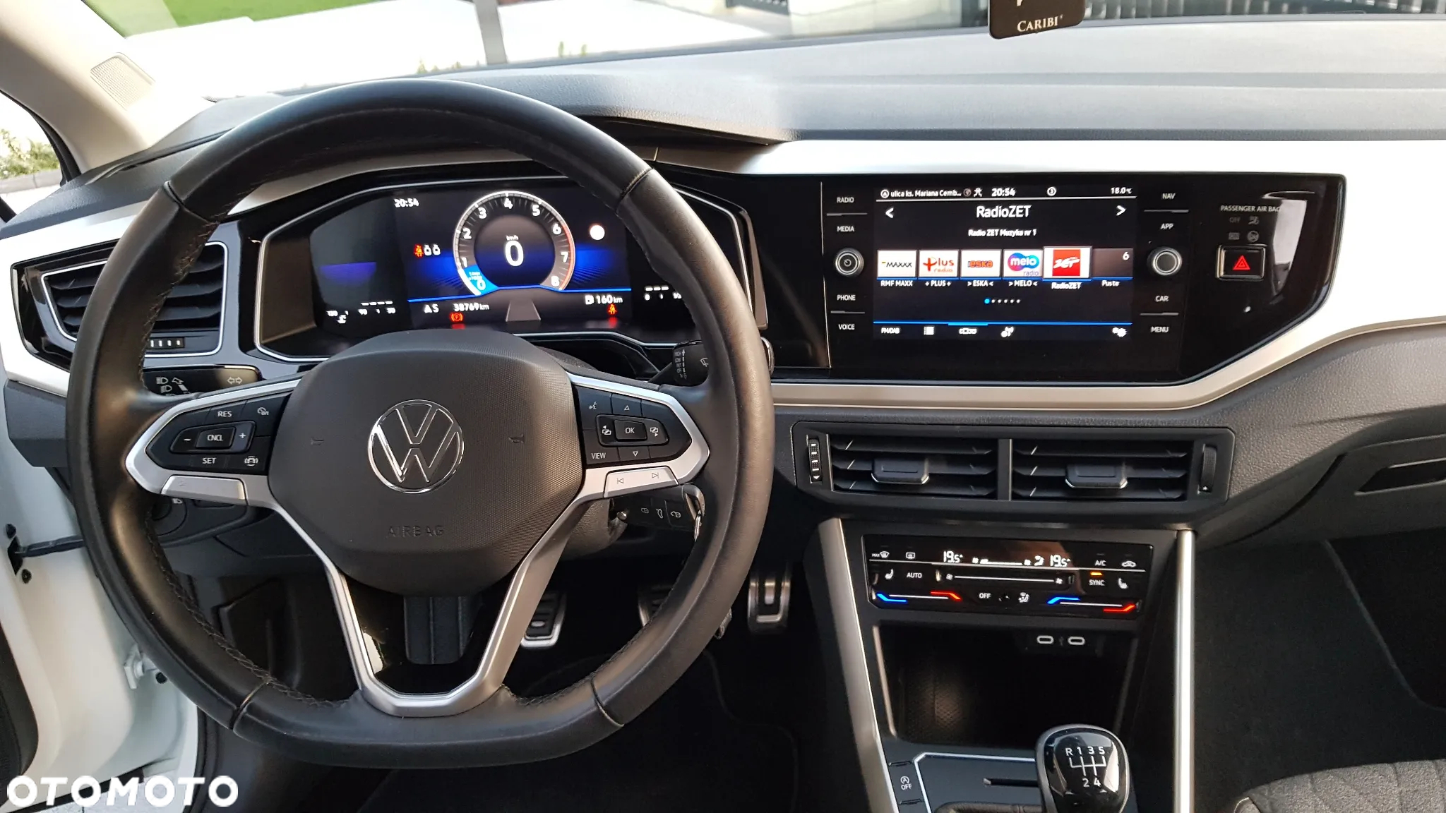Volkswagen Polo 1.0 MPI Special Edition - 20