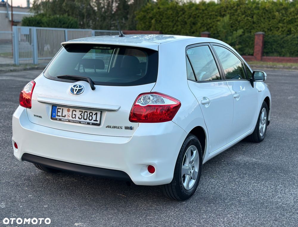 Toyota Auris Hybrid 135 Prestige - 15