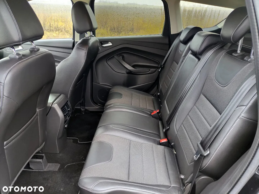 Ford Kuga 2.0 TDCi 4x4 Titanium - 12