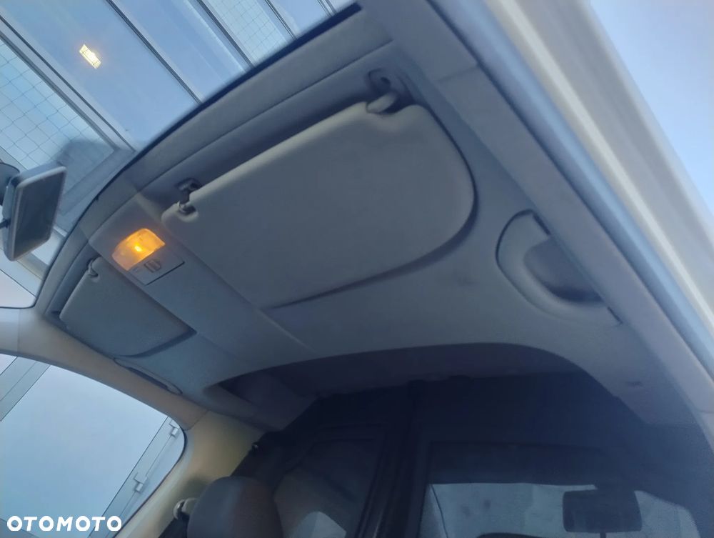 Volkswagen CADDY PO LIFT 1.6 TDI (102KM) LONG (L2H1) KLIMA STAN IDELANY NIE MA RDZY SERWIS KM ! ! ! - 16