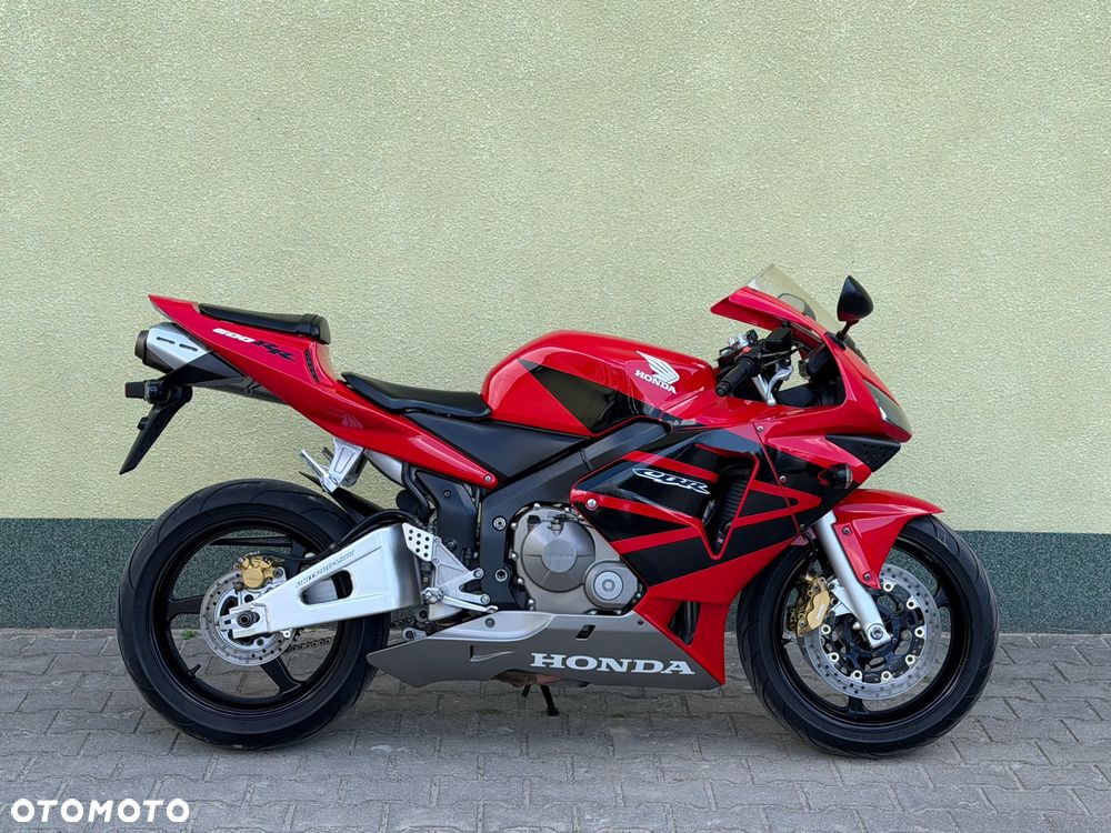 Honda CBR - 7