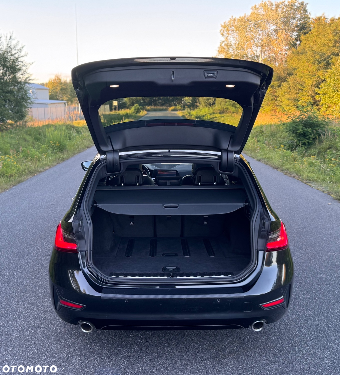 BMW Seria 3 330i - 24