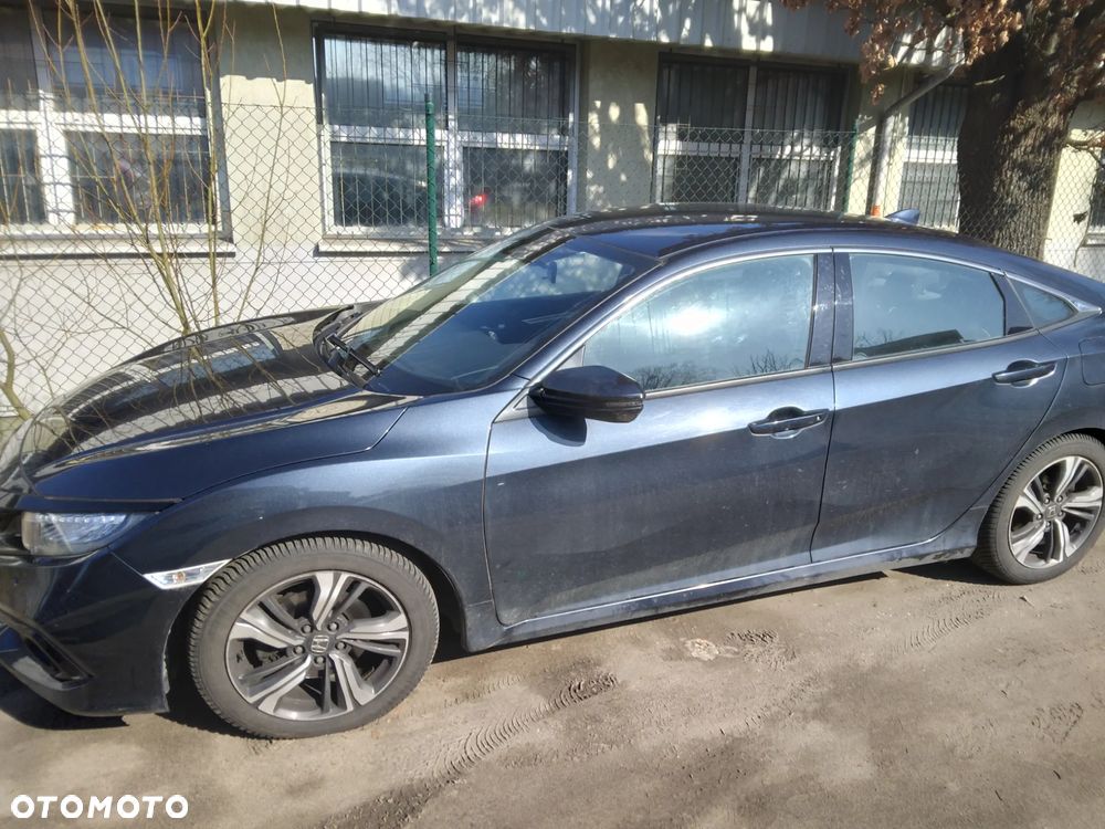 Honda Civic 1.5 T Elegance CVT - 2