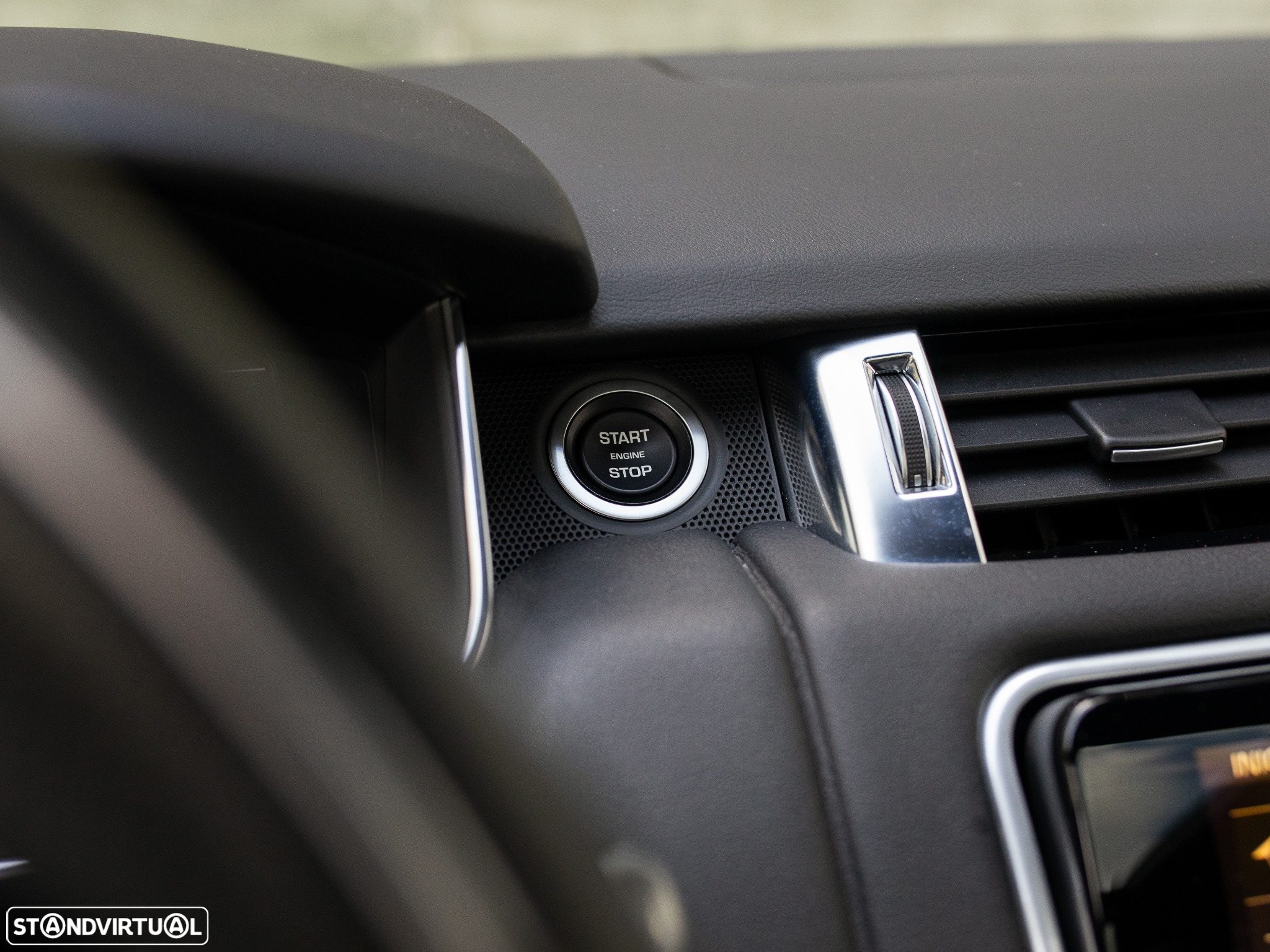 Land Rover Range Rover Sport P440e Hybrid Dynamic HSE - 35