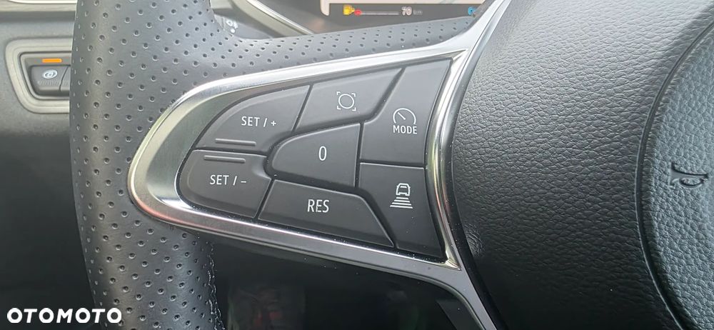 Mitsubishi Grandis - 23
