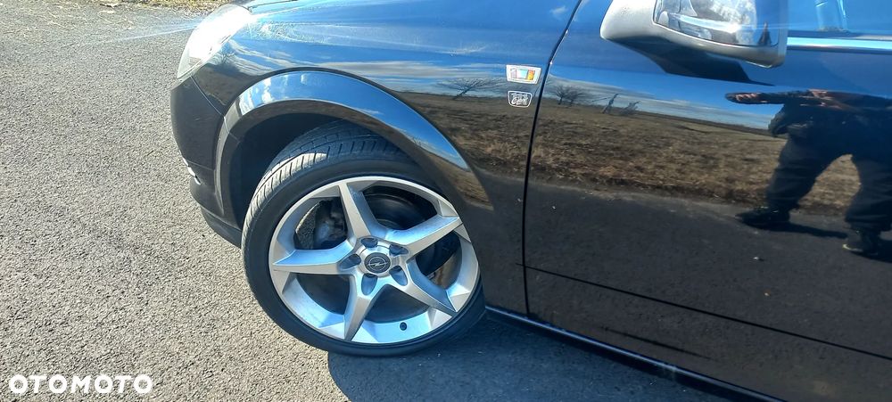 Opel Astra 1.6 Edition 111 Jahre - 10