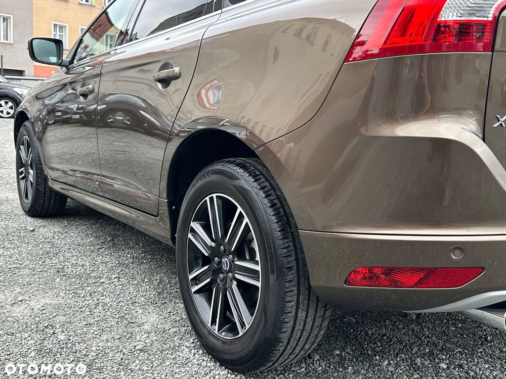 Volvo XC 60 D3 Drive-E Momentum - 9