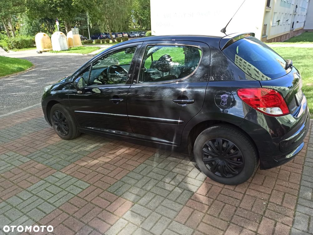 Peugeot 207 1.4 Trendy - 6