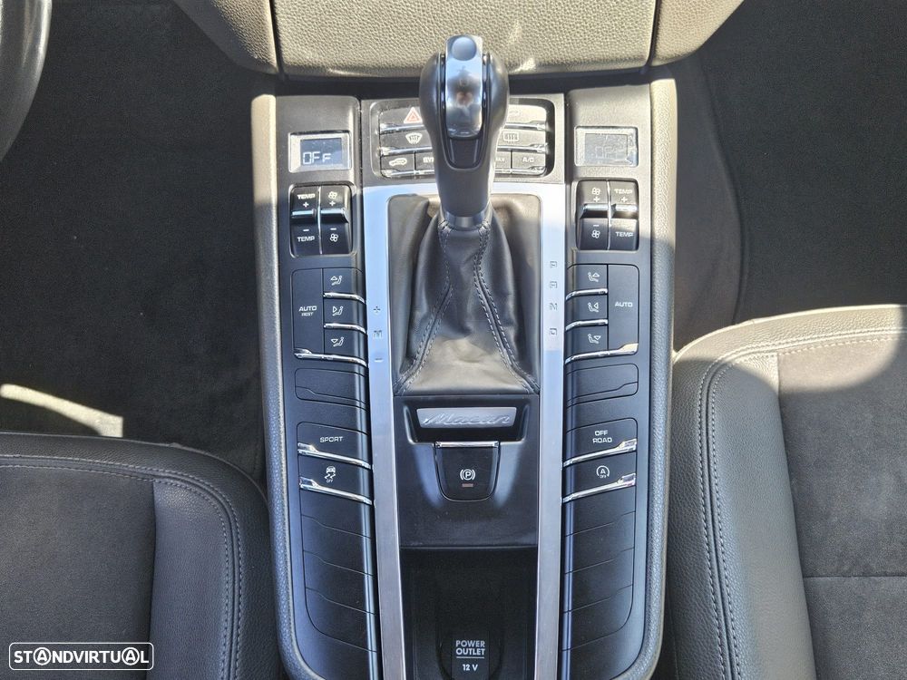 Porsche Macan S - 15