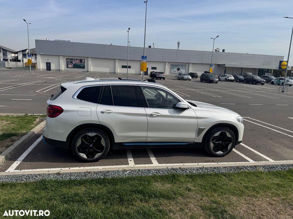 BMW iX3 Standard - 6