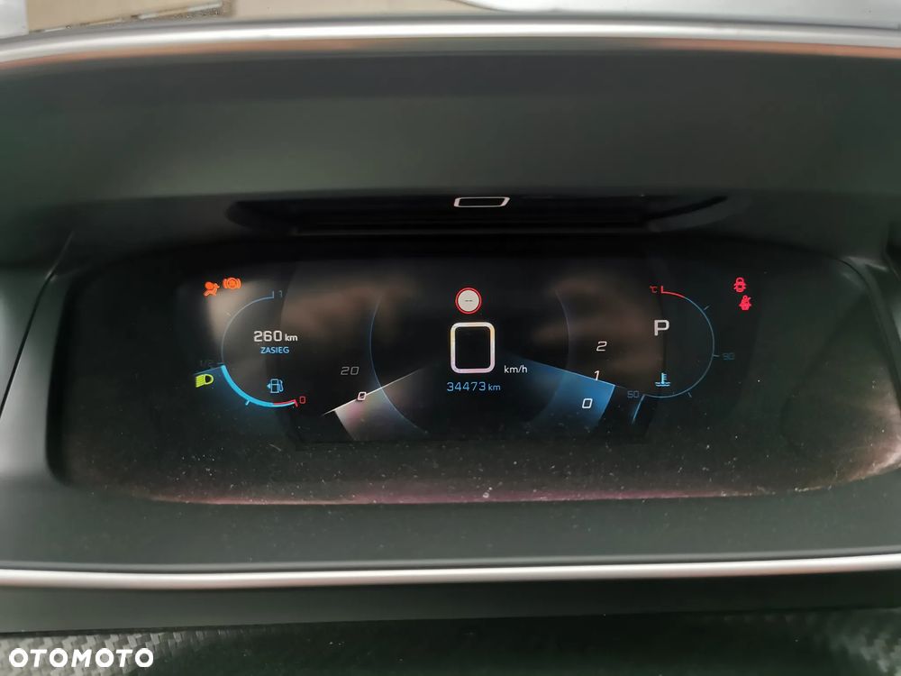 Peugeot 208 PureTech 100 EAT8 Allure - 22