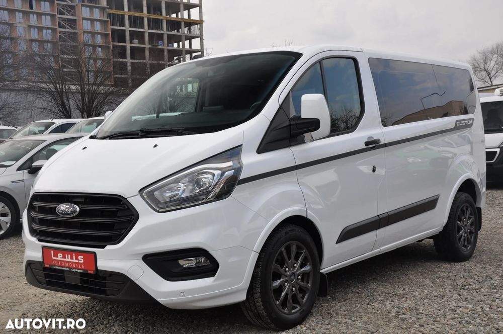 Ford Transit Custom Kombi 8 Locuri Automat