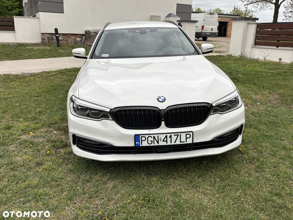BMW Seria 5 520d Sport Line - 1