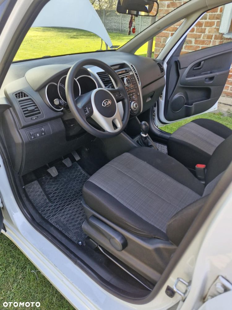 Kia Venga 1.4 M - 12