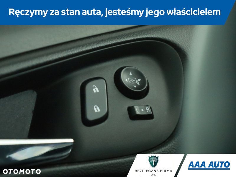 Opel Insignia - 17