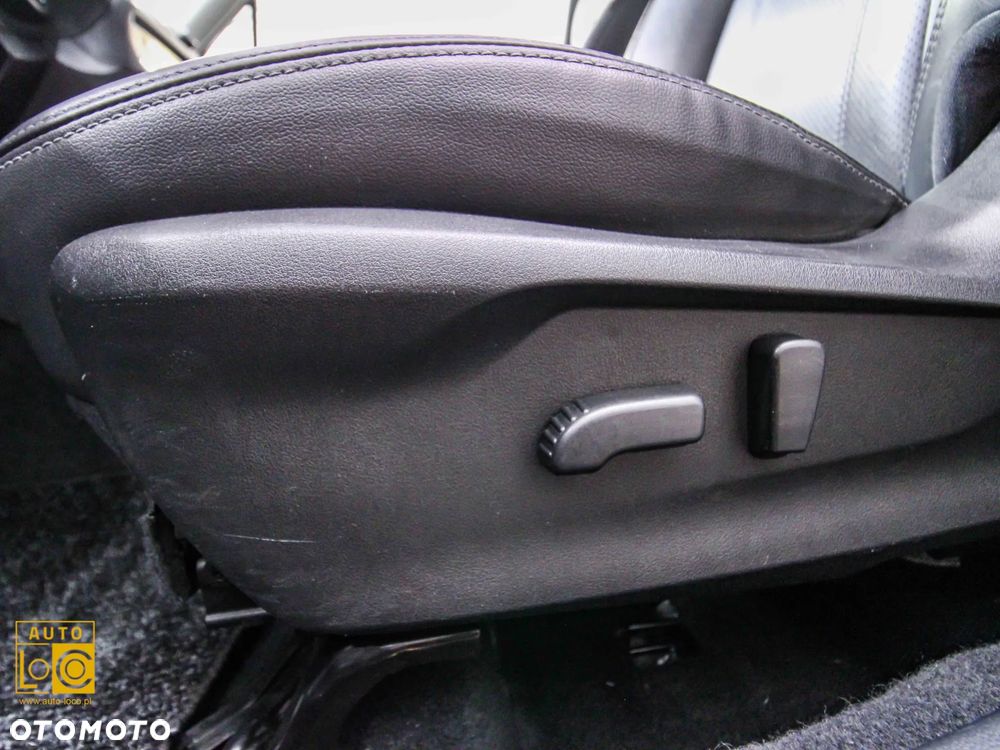 Subaru Forester 2.0i-L Platinum (EyeSight) Lineartronic - 36