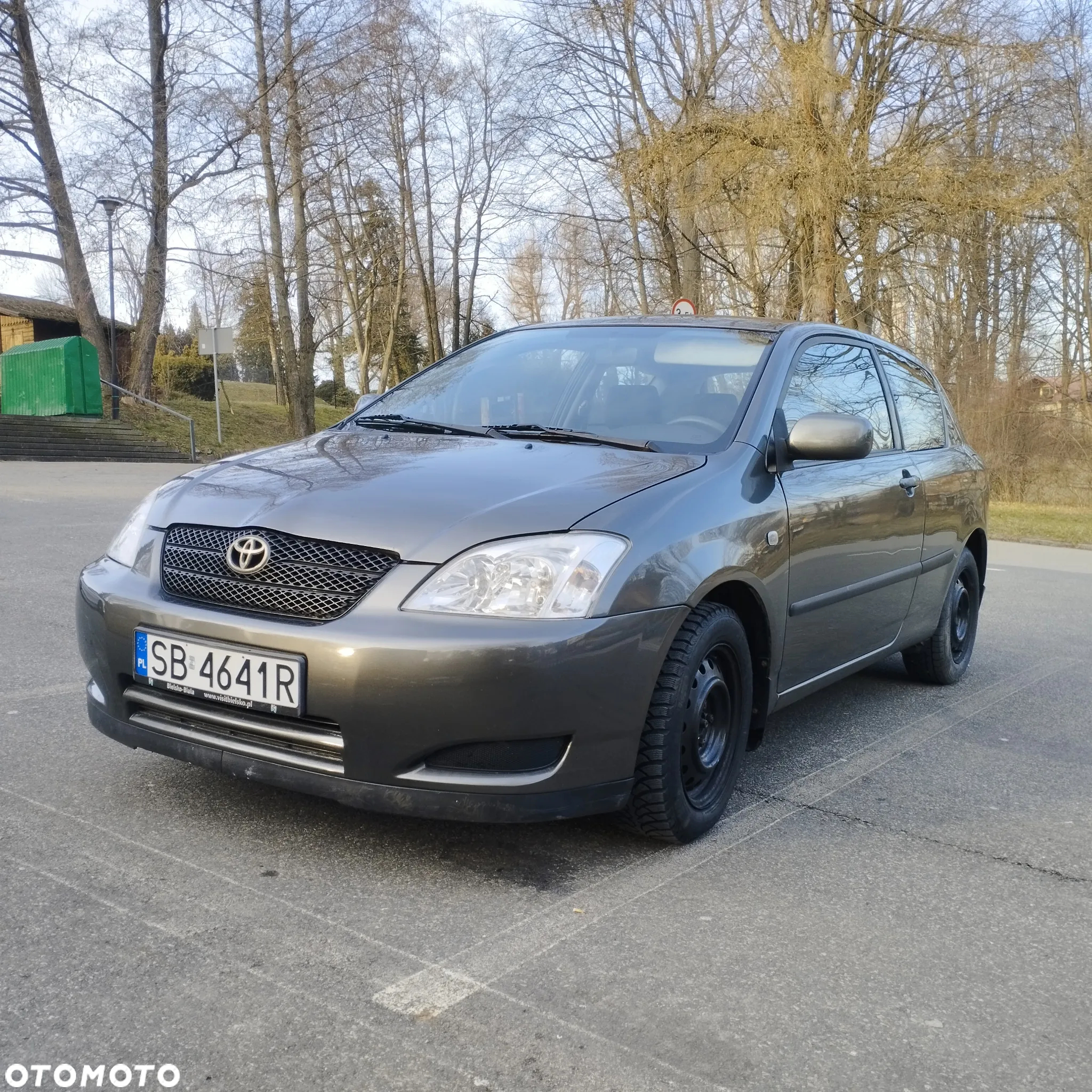Toyota Corolla - 2