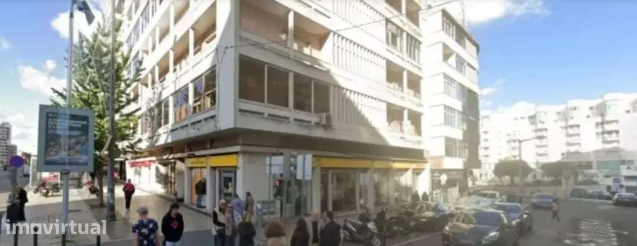 Excelente apartamento de 2 assoalhadas entre a Av de Roma e Av EUA - Grande imagem: 4/4