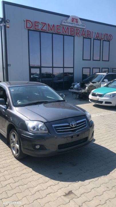 Dezmembram Toyota Avenssis 2.2 D an fabr 2001 - 4