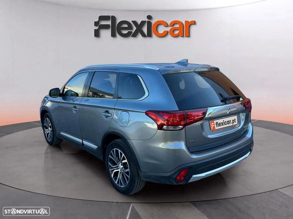 Mitsubishi Outlander 2.2 DI-D Intense+ - 5