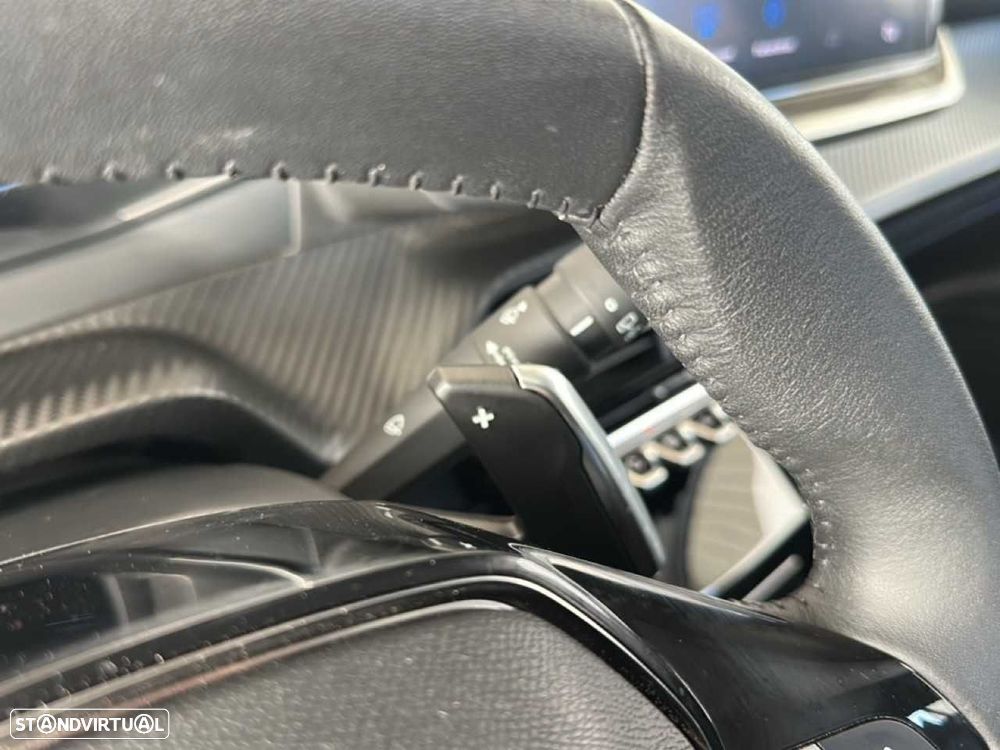 Peugeot 208 1.2 PureTech Allure EAT8 - 18