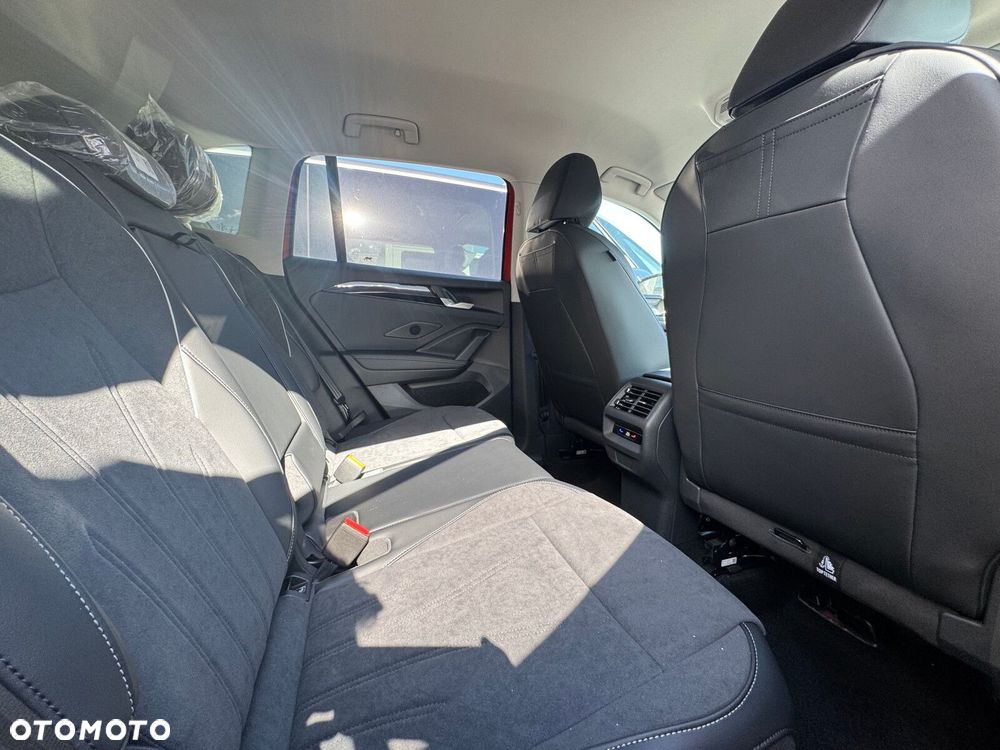 Volkswagen Tiguan 1.5 eTSI Elegance DSG - 17