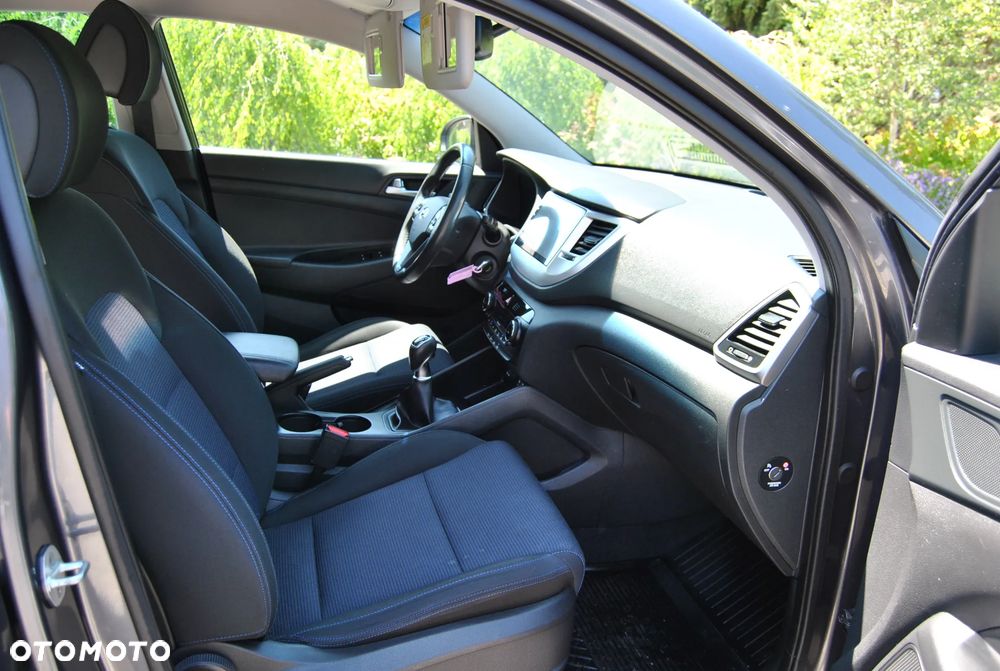 Hyundai Tucson 1.7 CRDI BlueDrive Style 2WD - 29
