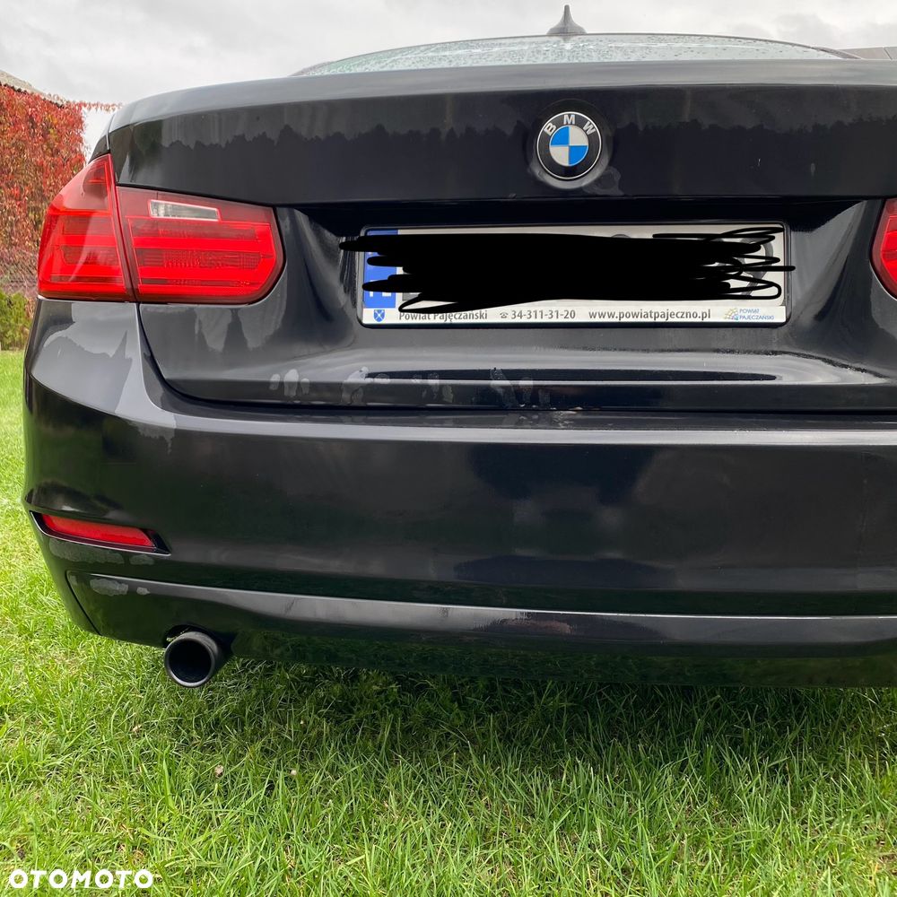 BMW Seria 3 ver-320d-efficient-dynamics-sport-line-shadow - 8